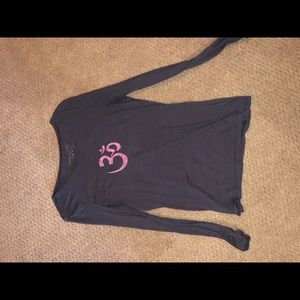gray yoga t shirt